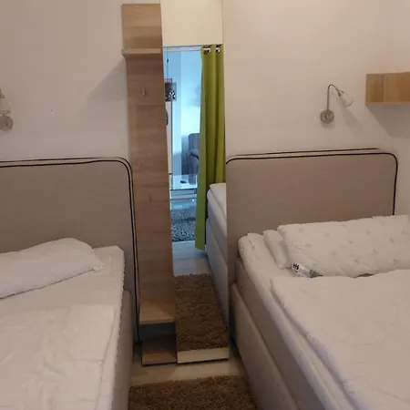 Tief 10 Meerblick Mit Internet 304 Appartement *